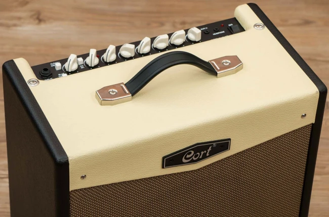 Комбопідсилювач Cort CM30R (Black)