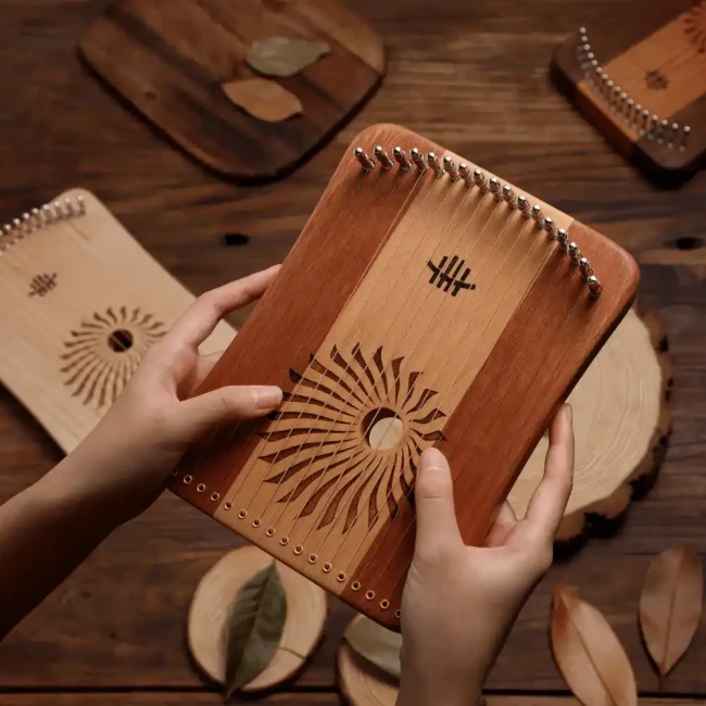 Hluru Kalyre 17 strings Beech ＆ Sandalwood