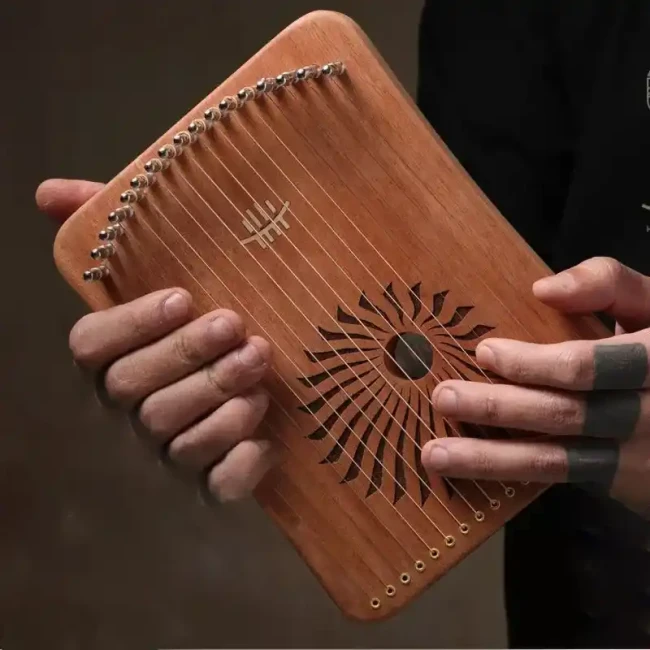 Hluru Kalyre 17 strings Sandalwood