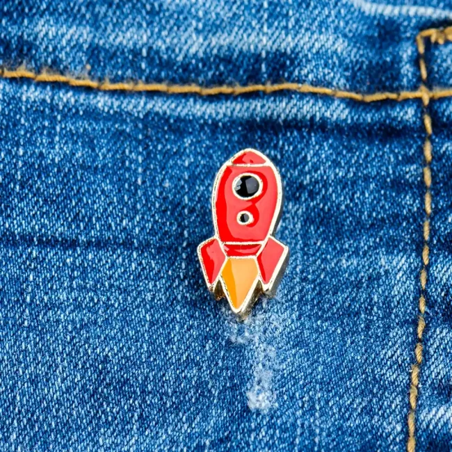 Металевий значок брошка, пін з металу "Рокета" (pin0046) Металевий значок брошка, пін з металу "Рокета" (pin0046)